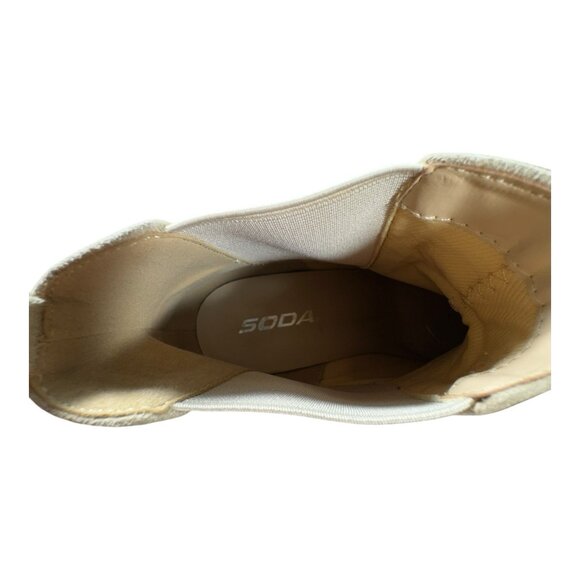 Soda Glove Beige Suede Chelsea Boots Lug Sole Block Heel Booties Women’s Size 9 - Picture 4 of 8